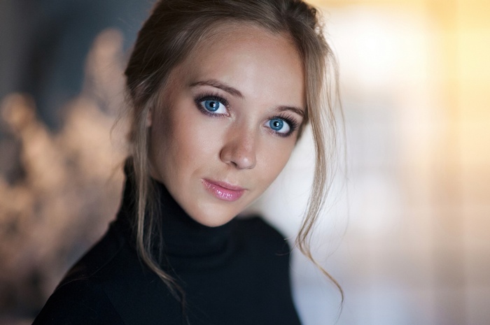 Portrait of Dasha Shovkoplyas with blue eyes