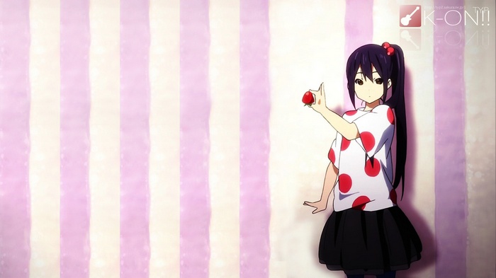 Azusa Nakano from K-ON! holding a strawberry