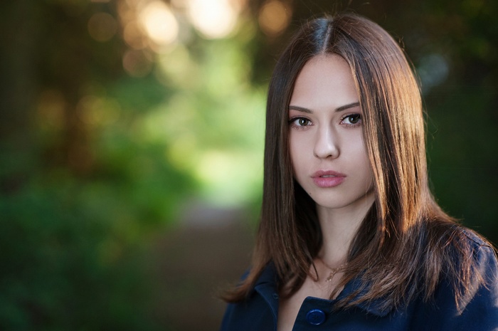 Catherine Timokhina portrait with straight brown hair