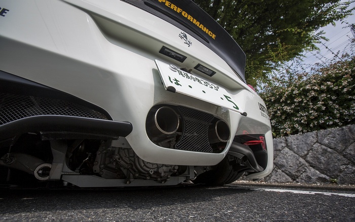 White Ferrari 458 Italia with LB Performance body kit