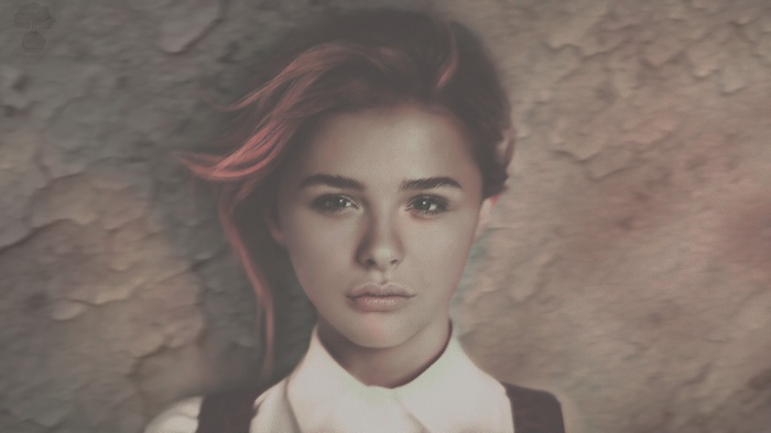 Chloë Grace Moretz portrait with diffused lighting