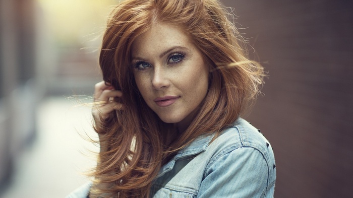 Vanessa Jade with red hair and freckles