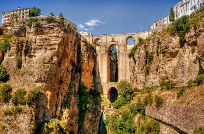 Puente Nuevo bridge over El Tajo gorge in Ronda, Spain