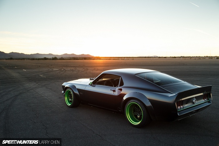 RTR Ford Mustang on a Desert Road