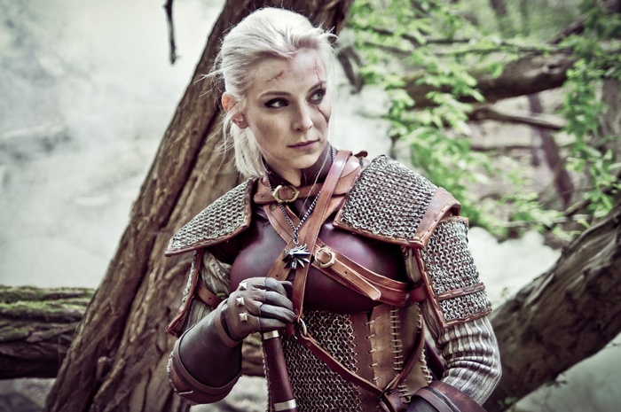 Cosplay of Ciri from The Witcher 3: Wild Hunt