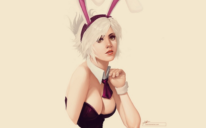 Riven from League of Legends in bunny outfit