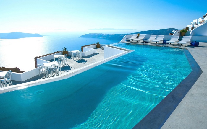 Santorini - Luxury Pool