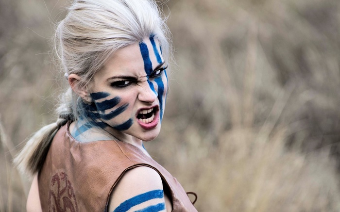 Woman with blue face paint, Game of Thrones cosplay