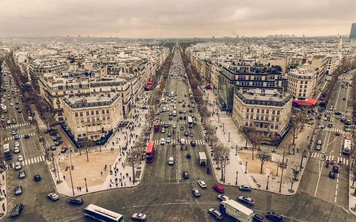 Champs-Élysées in Paris with traffic and pedestrians