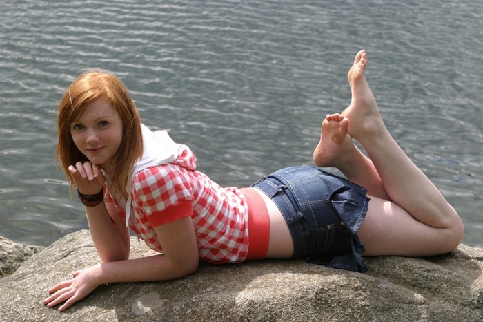 redhead, women, feet, skirt