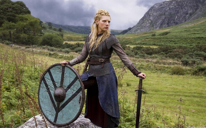Lagertha Lothbrok with shield and sword in Vikings