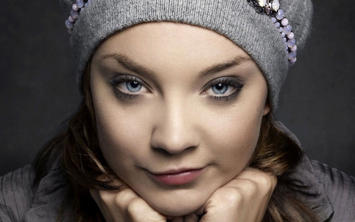 Natalie Dormer wearing a grey beanie