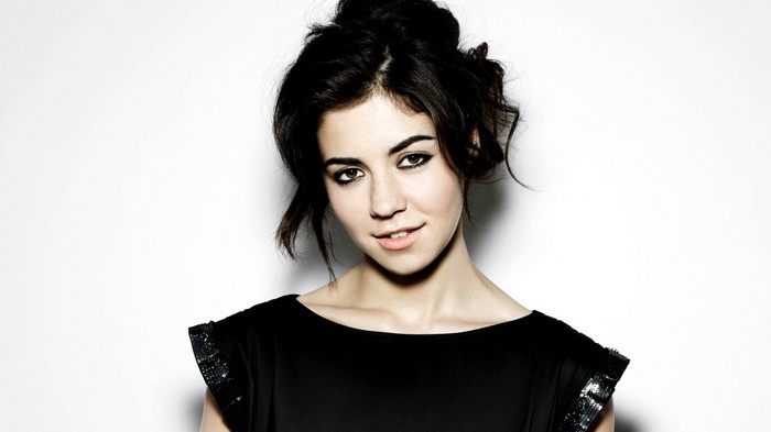Marina Diamandis in a black dress