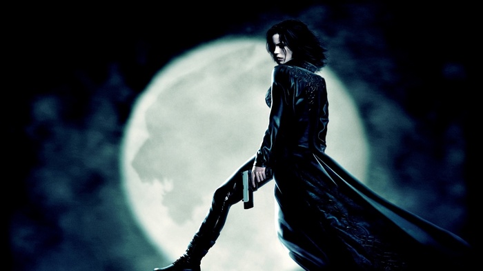 Selene from Underworld with a gun