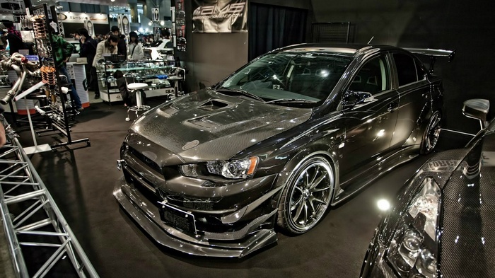 Carbon fiber Mitsubishi Lancer Evolution at car show