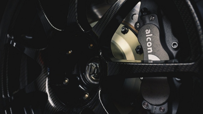 Alcon brake caliper and carbon fiber wheel