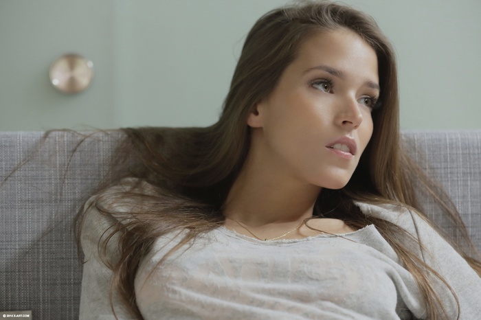 Silvie Deluxe, green eyes, brunette, women