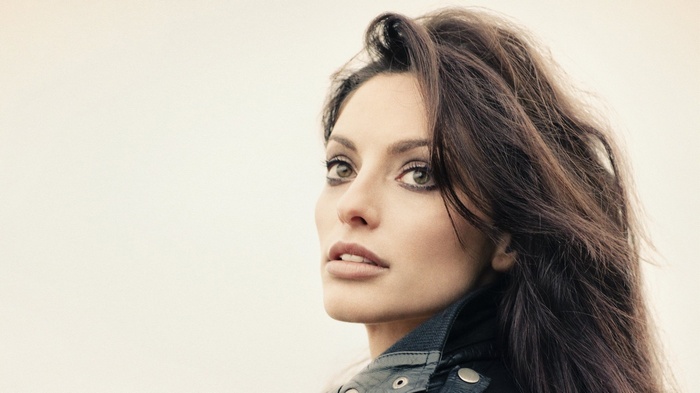 Erica Cerra portrait with dark hair
