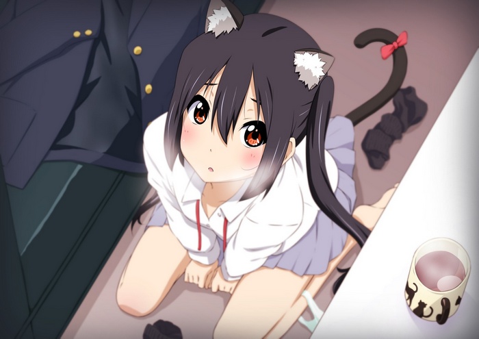 Azusa Nakano with cat ears and tail