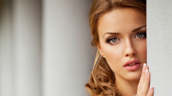 Izabella Scorupco Portrait