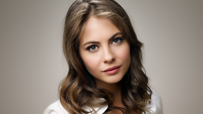 Willa Holland portrait