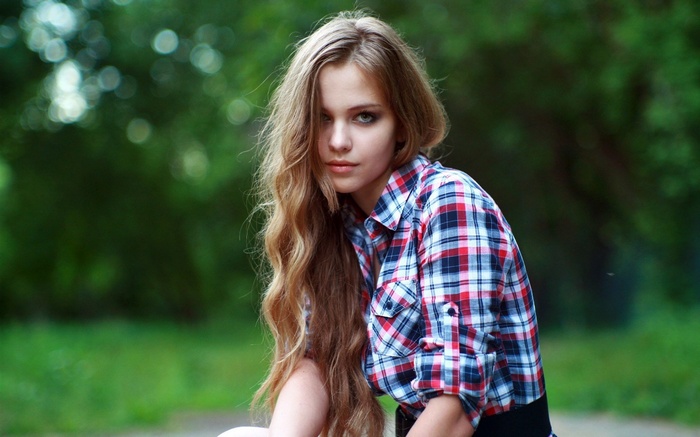face, women outdoors, blonde, plaid, plaid shirt, long hair, shirt, women