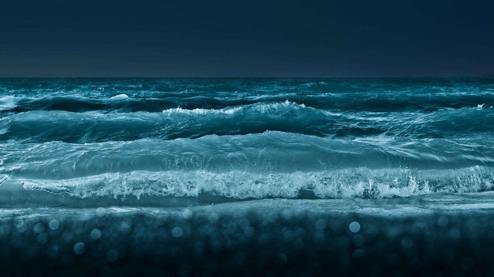 Dark Ocean Waves Horizon