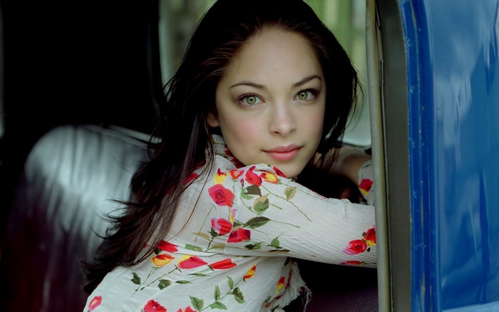 Kristin Kreuk portrait in a car