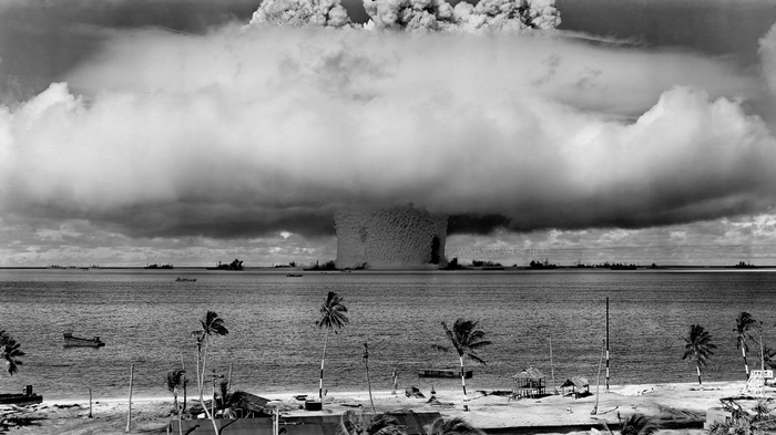 Bikini Atoll, hydrogen bomb, explosion, bombs, photography, atomic bomb, beach, nuclear, sea