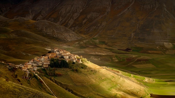 Castelluccio di Norcia, Umbria, Italy