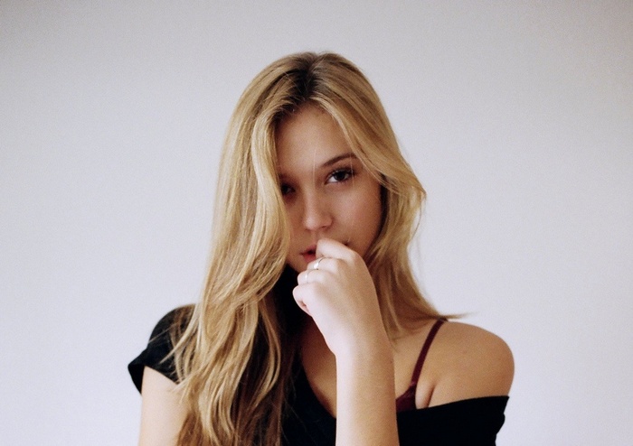 Alexis Ren with blonde hair