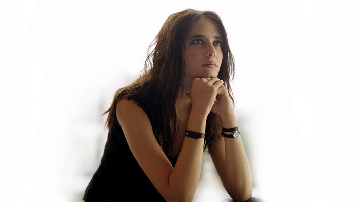 Eva Green looking up