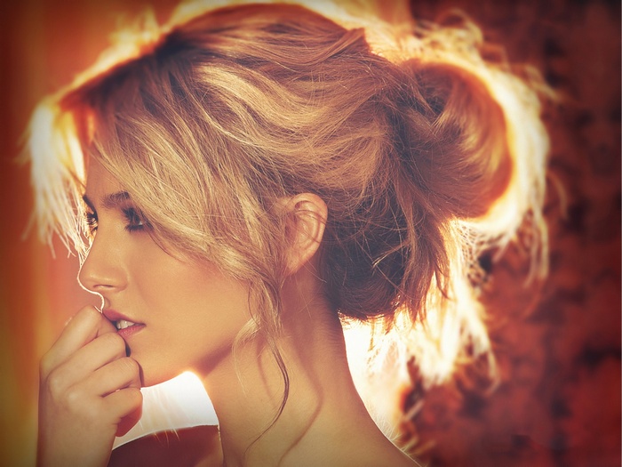 Petra Nemcova blonde portrait
