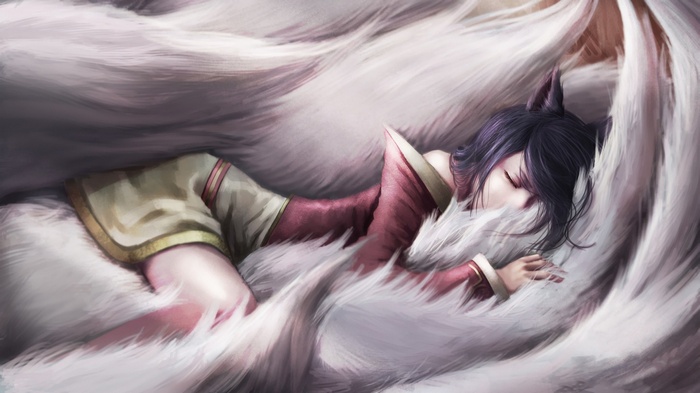 Ahri sleeping surrounded by her tails