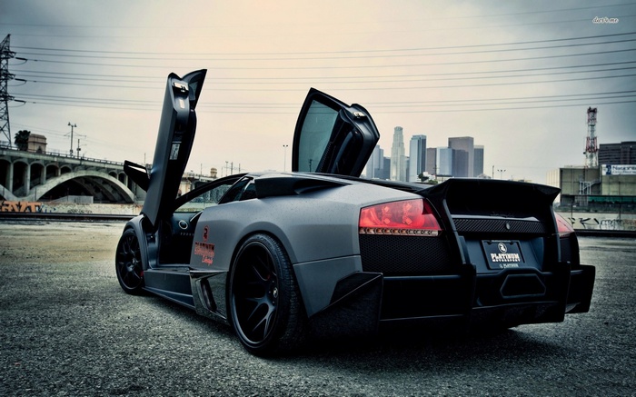 Lamborghini Murcielago with scissor doors open