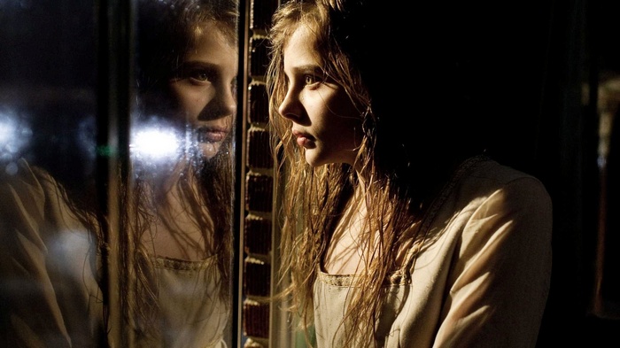 Chloë Grace Moretz in Let Me In