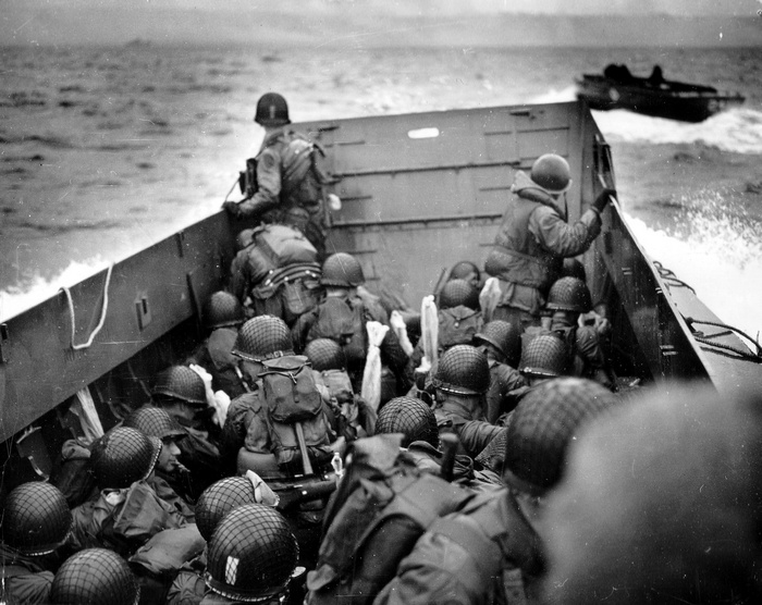 World War II Omaha Beach People War Military Vintage Soldier