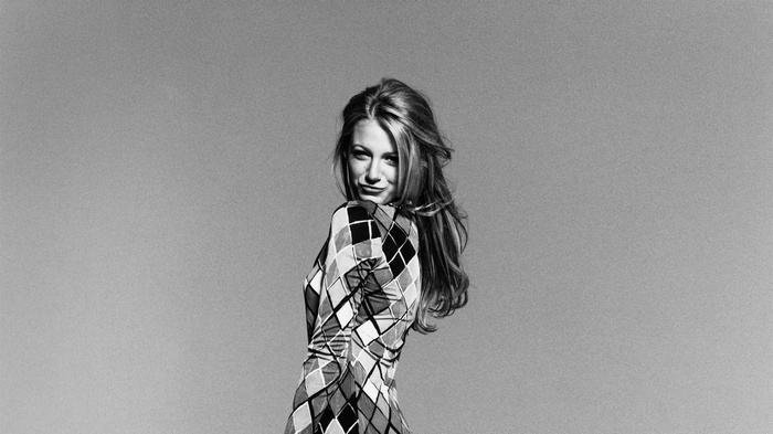Blake Lively in a diamond pattern dress