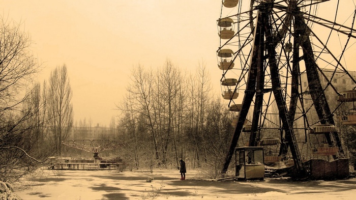 Abandoned Ferris wheel in Pripyat, Chernobyl during winter