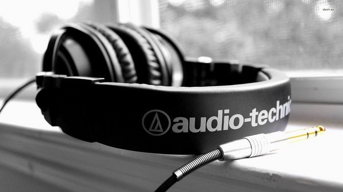 Audio-Technica headphones with gold jack