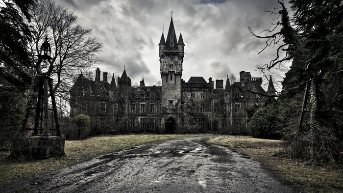 Chateau Miranda in Belgium under cloudy skies