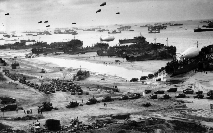 beach War Machine soldier war World War II navy warship sea monochrome Normandia ship army USA