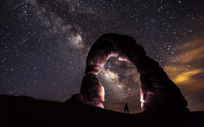 Delicate Arch under the Milky Way