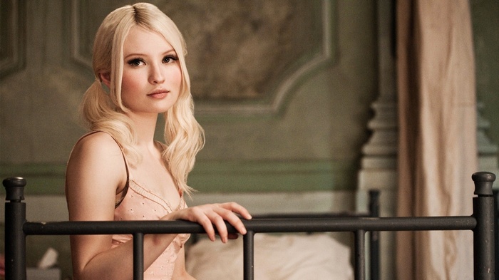 Emily Browning as Babydoll in Sucker Punch