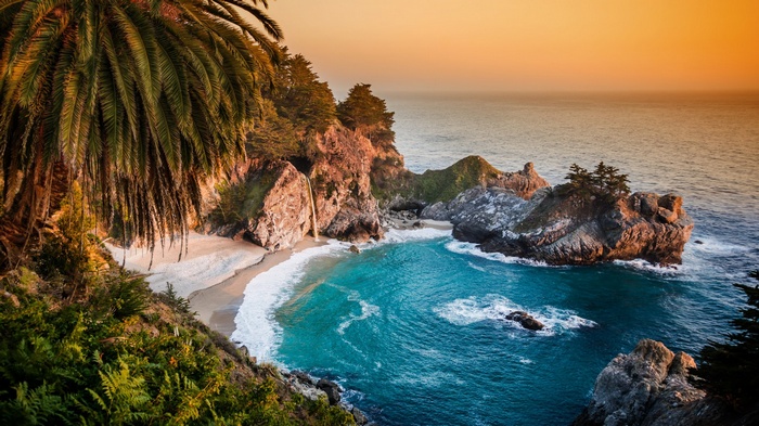 McWay Falls at Julia Pfeiffer Burns State Park, California