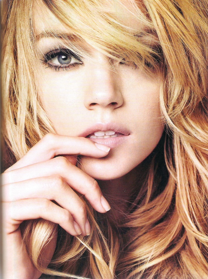 Lindsay Ellingson portrait with blonde hair