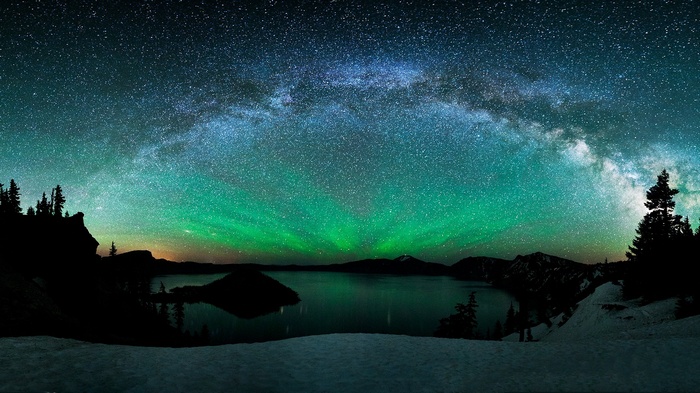 Aurora Borealis over Crater Lake at Night