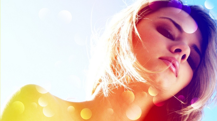Model Women Colorful Ashlynn Brooke Brunette