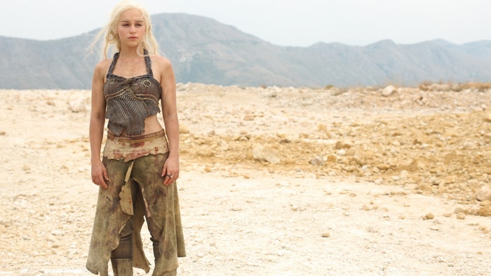 Daenerys Targaryen in a desert landscape
