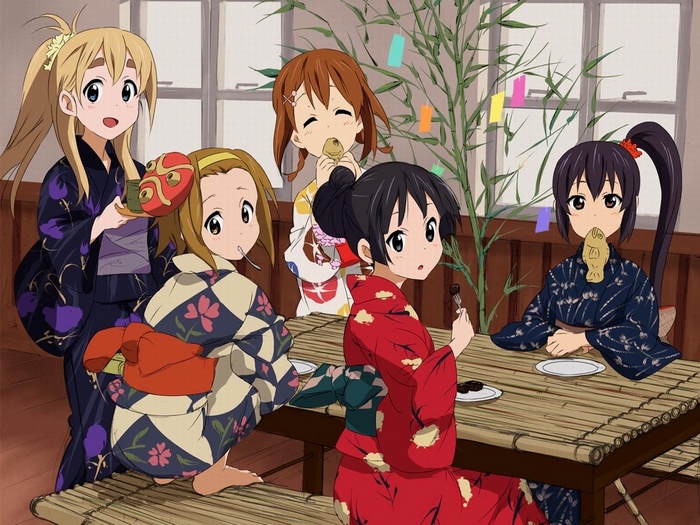 K-ON! girls in yukatas at a festival